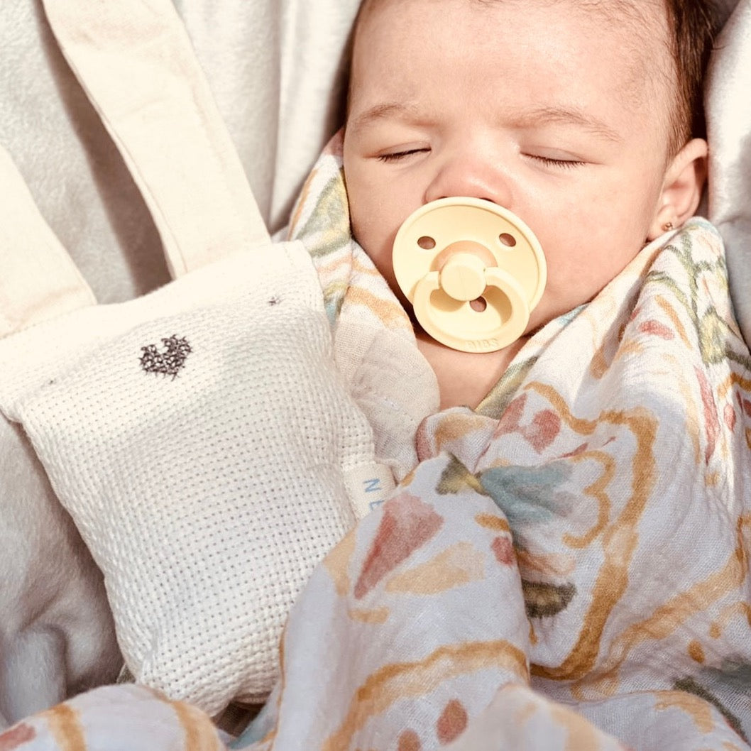 Sonajero RABBIT cigoto para bebé 6