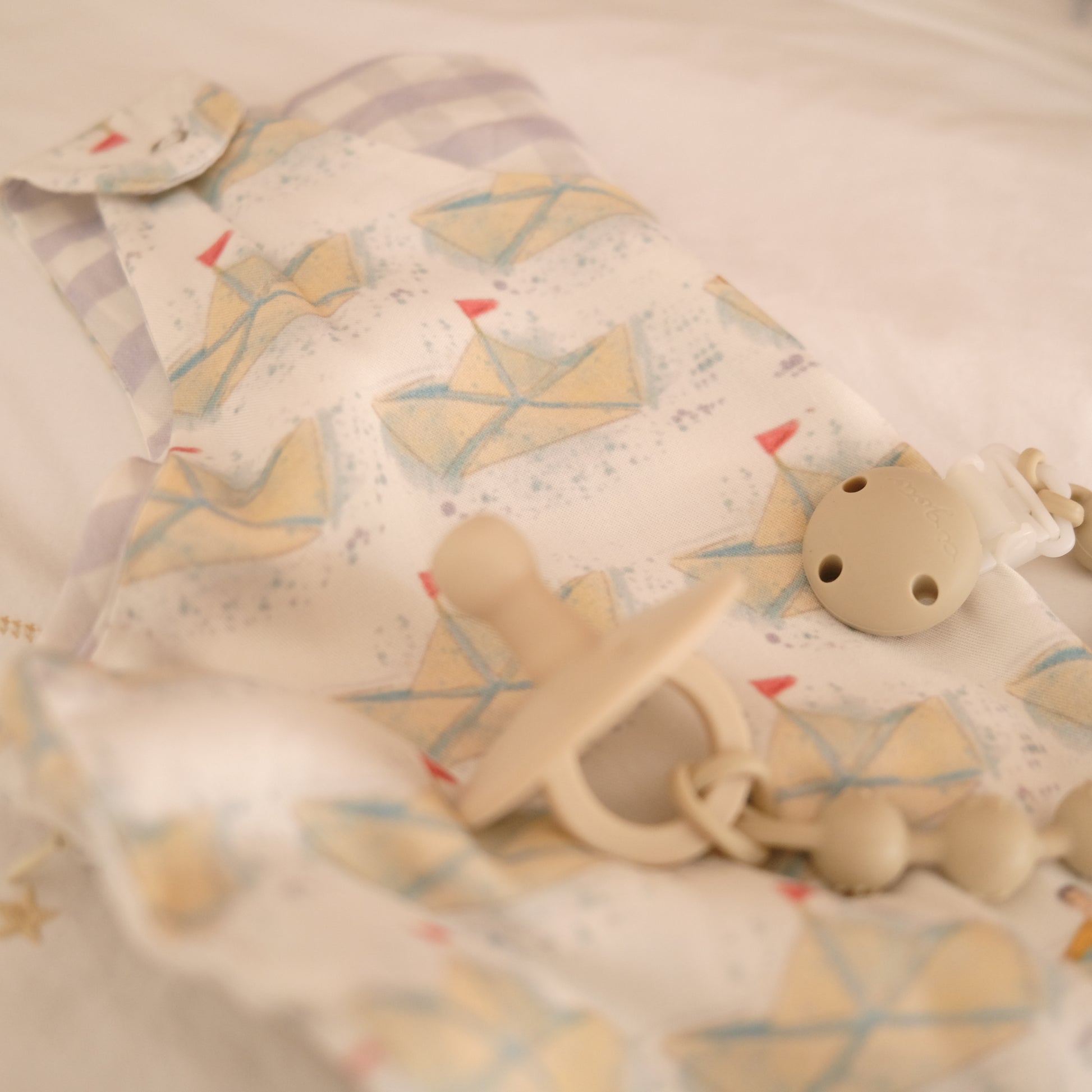 cigoto NEW BORN bag para bebé Barcos de Papel (0 - 9 Meses) 3