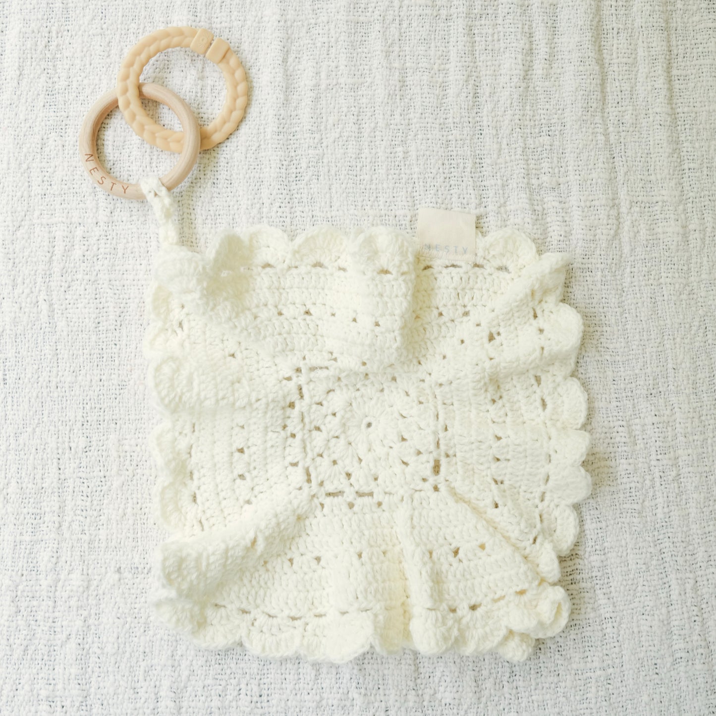 NESTY Manta de apego Crochet con aro portachupo bebé