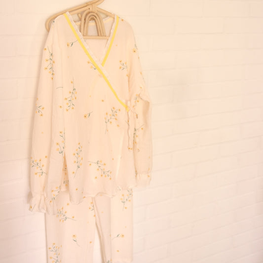 Pijama de Lactancia Flores Amarillo 1
