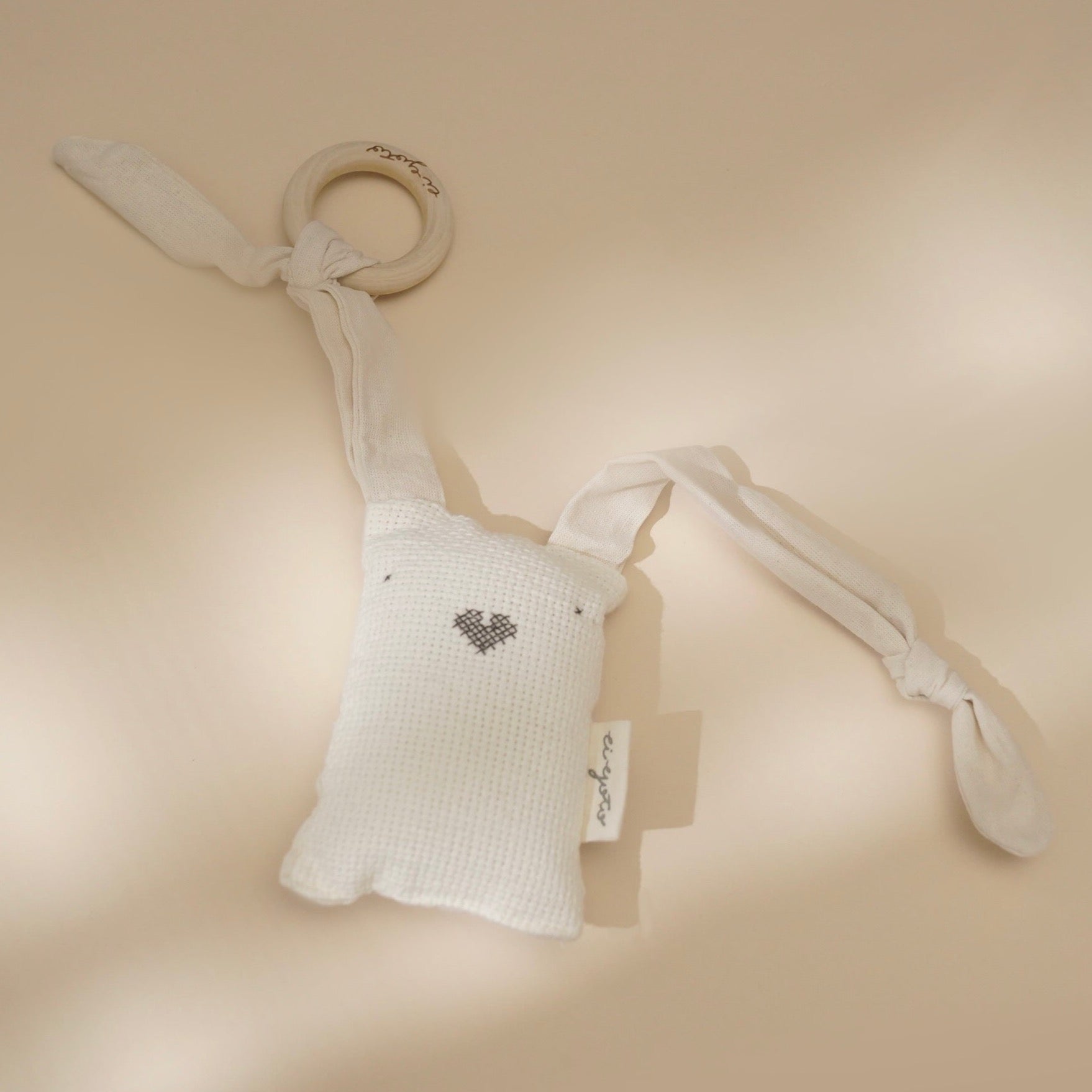 Sonajero RABBIT cigoto para bebé 1